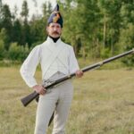 suomalainen mies pankissa