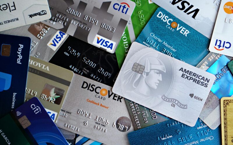 Lainaa ilman vakuuksia: Opas vakuudettomiin lainoihin