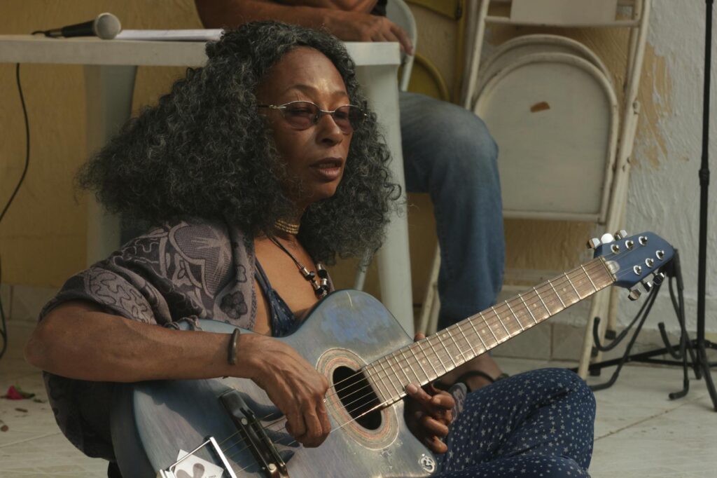 Lupe Gidley abstract art