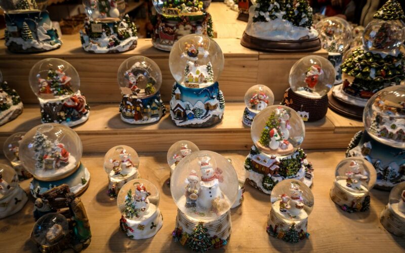 Landslide Lyrics: Decoding Fleetwood Mac’s Meaning